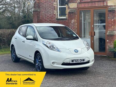 NISSAN LEAF 24kWh Acenta Auto 5dr