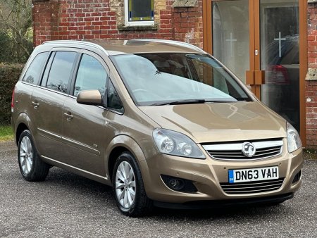 VAUXHALL ZAFIRA 1.8 16V Design Euro 5 5dr (SNav)